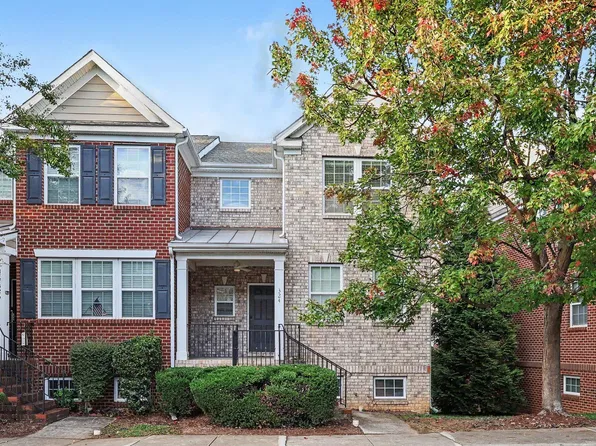 324 Old Mill Village Dr, Apex, NC 27502