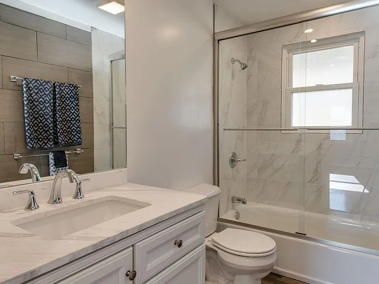 6398 Temple Rd — Photo 7
