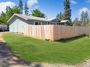 20 Pioneer Ln, Weaverville, CA 96093