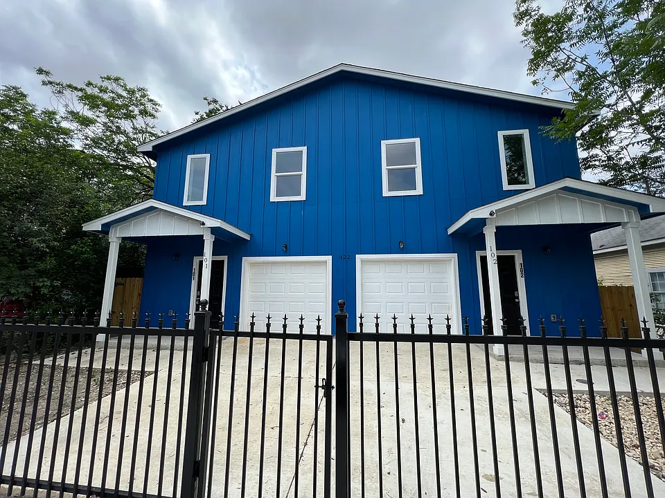 322 Vine St #102