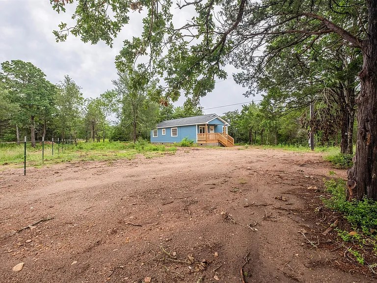 247 Foothill Rd — Photo 3