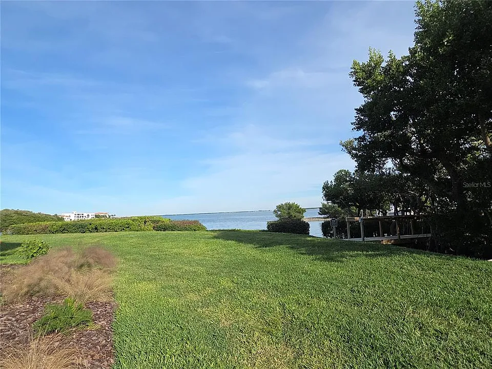 1515 Pinellas Bayway S #A6