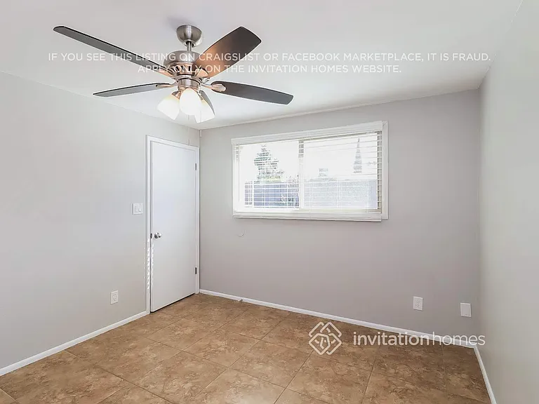 213 E Carson Cir — Photo 10