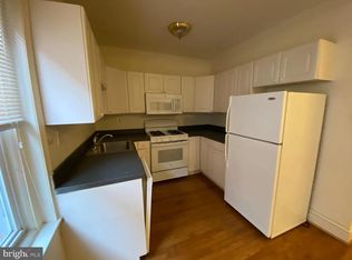 316 S 43rd St #3, Philadelphia, PA 19104