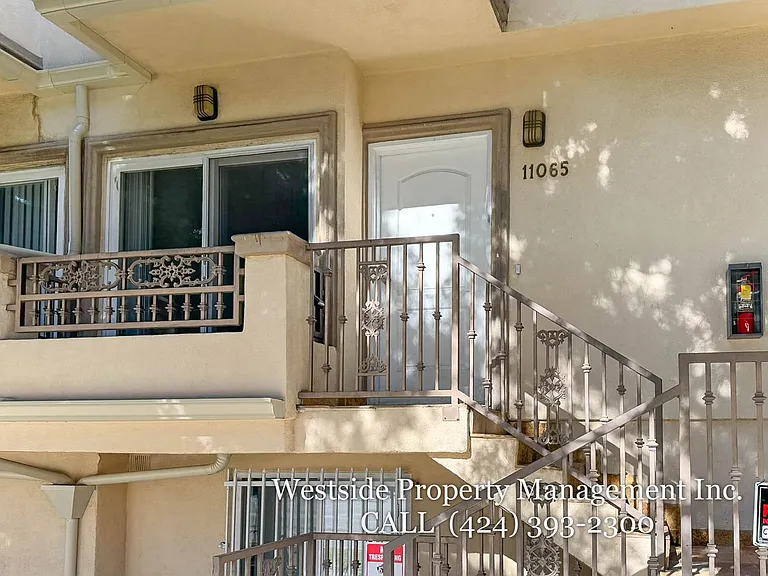 2149 S Bentley Ave #11065 — Photo 24