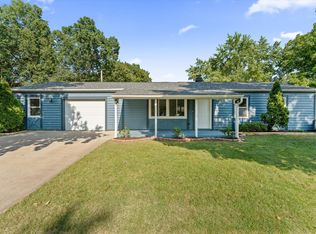 1501 Northfield Dr, Niles, MI 49120
