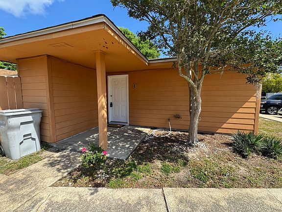 2nd image of 3399 Green Briar Cir #1