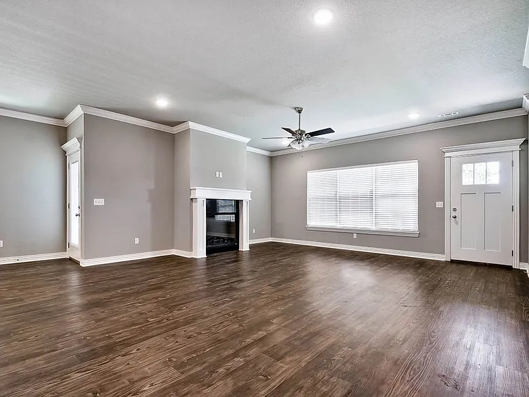 121 Carrington Ave #B — Photo 7