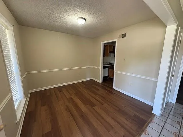 4551 Pine Top Cir E — Photo 2