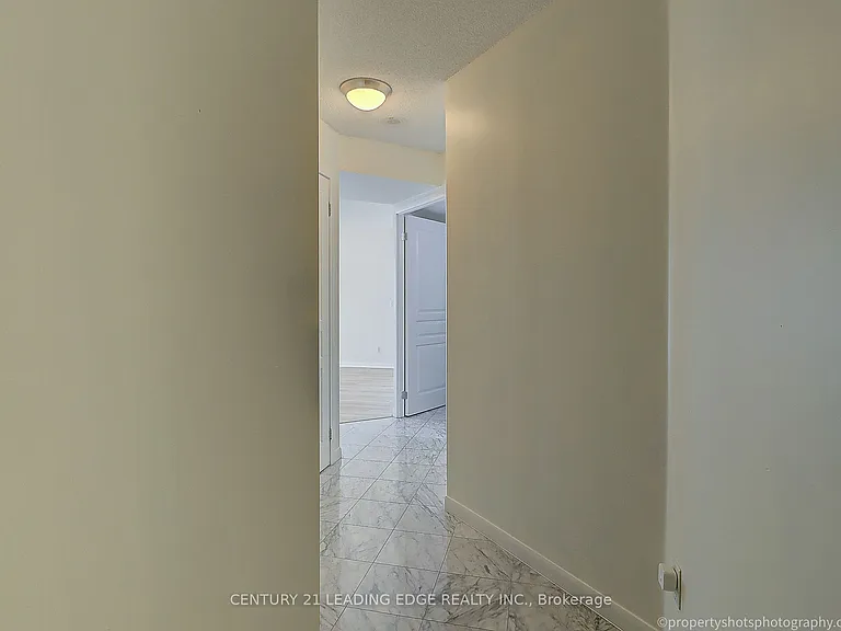 18 Yonge St #1305 — Photo 20