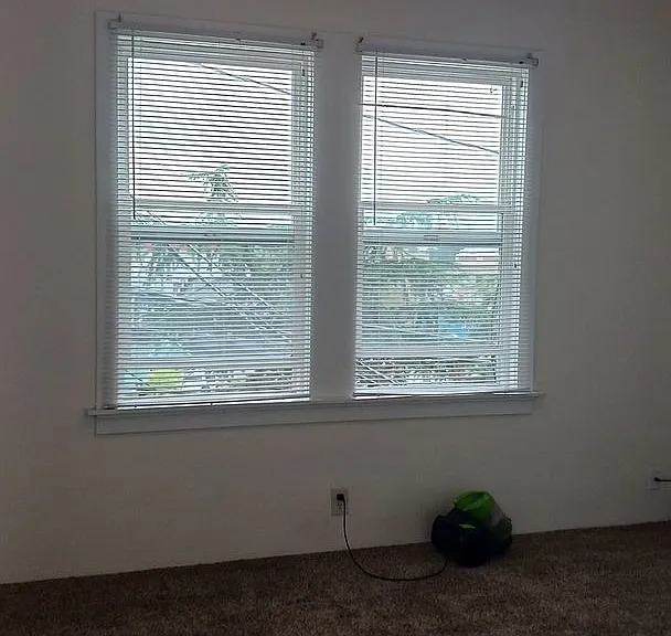 133 N Market Blvd — Photo 4