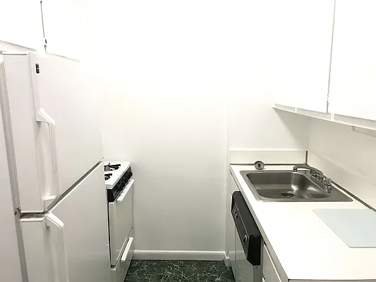 Rented by Town Residential | media 3