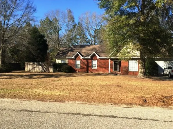 309 Curtis Dr, Troy, AL 36079