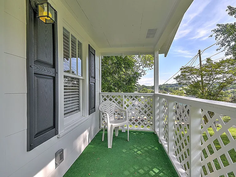 1050 Delawana St — Photo 16