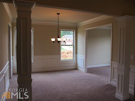 4th image of 490 E Fork Shady Dr NW