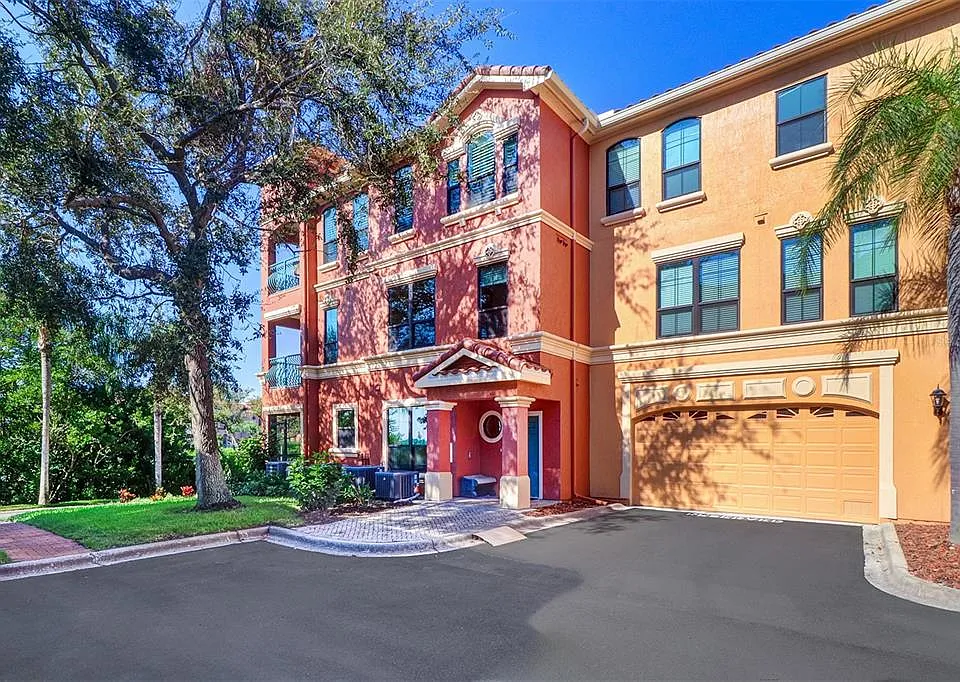 2757 Via Cipriani #1114A