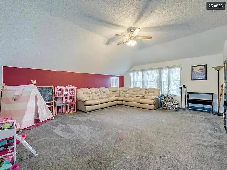 Windcastle Dr — Photo 25
