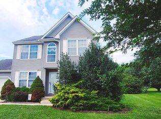 102 E Chimney Top Ln, Felton, DE 19943