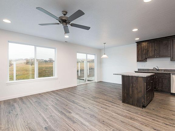 2nd image of 6910 Sully Ln