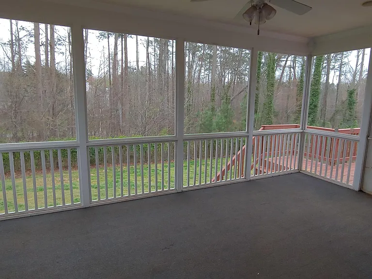 2809 Cowley Rd — Photo 17
