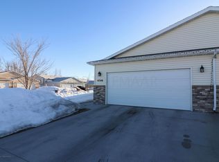 4546 Prairie Dr S, Moorhead, MN 56560