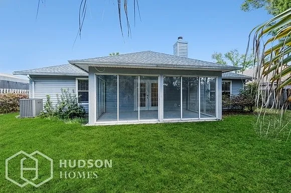 1258 Summit Oaks Dr W — Photo 13