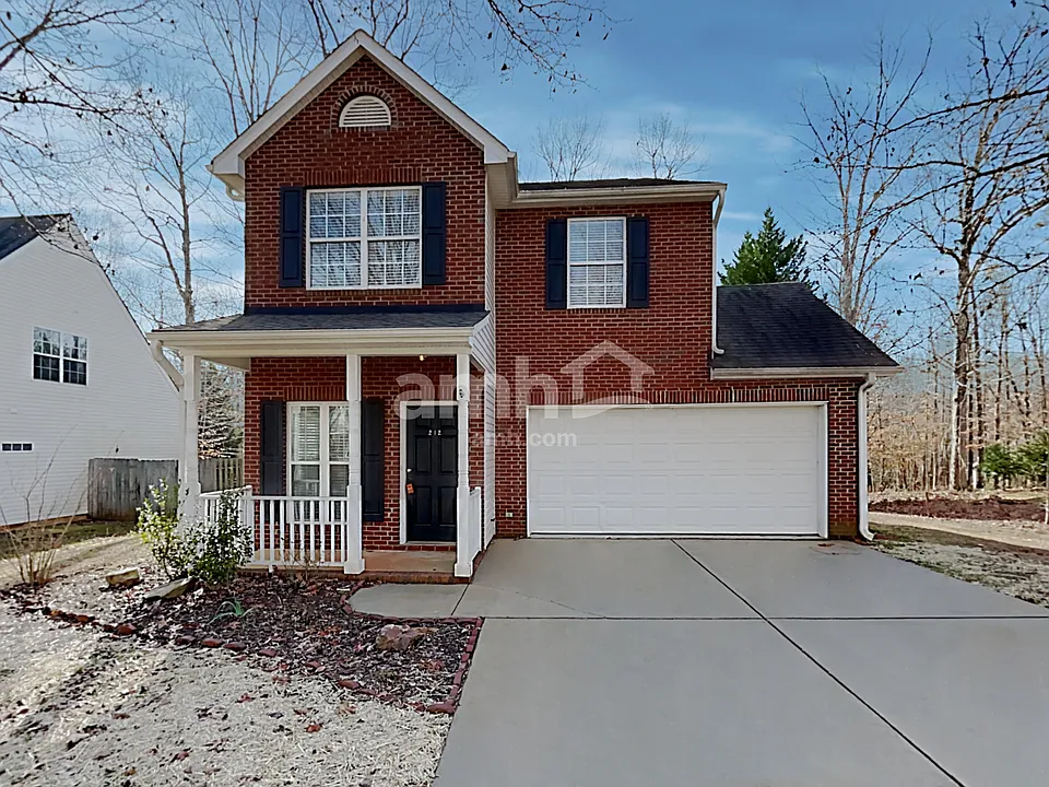 212 Leafmore Ct