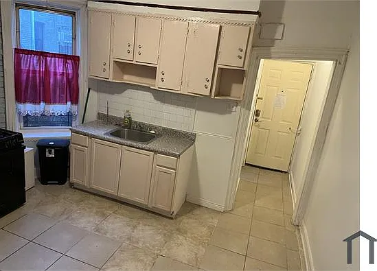 2 bed, $3,058 — Photo 4