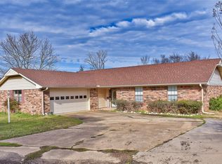 100 Brian Ln, Hugo, OK 74743