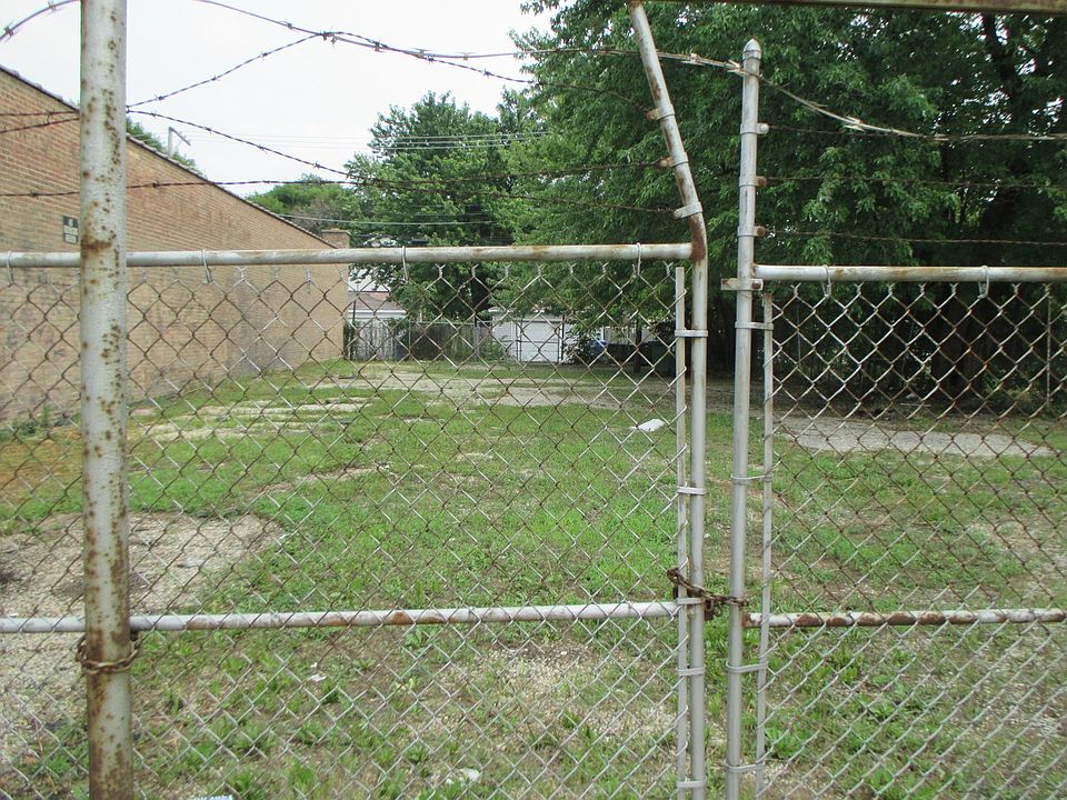 1st image of 2845 N Cicero Ave