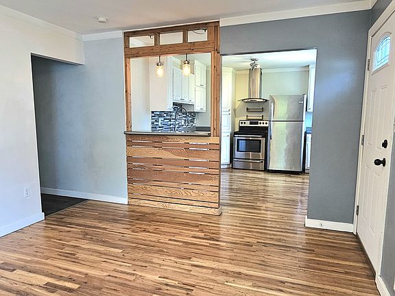 2nd image of 323 E Harrison Ave #B