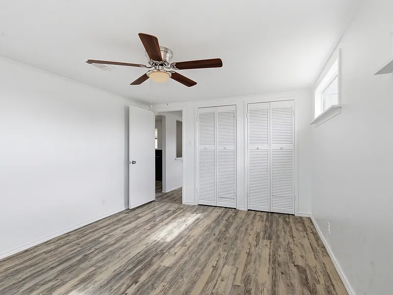 3811 Cedar Spring Dr — Photo 16