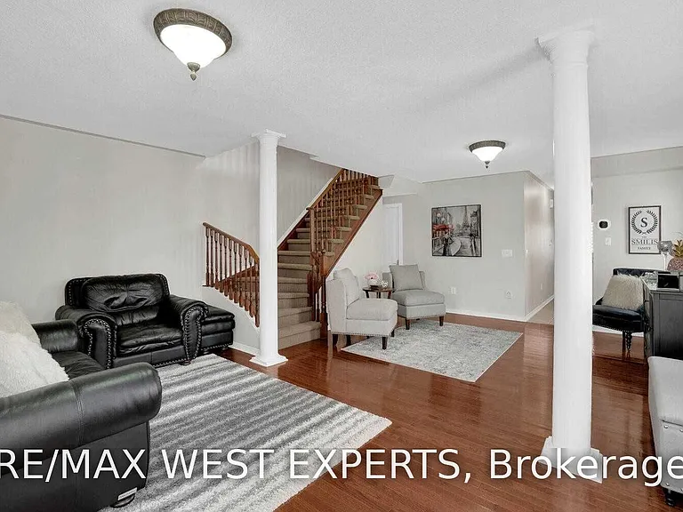 18 Forest Gate Ave — Photo 9