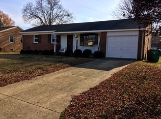 1205 Burlington Dr, Colonial Heights, VA 23834