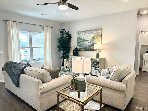 4th image of 2553 Halo Ln