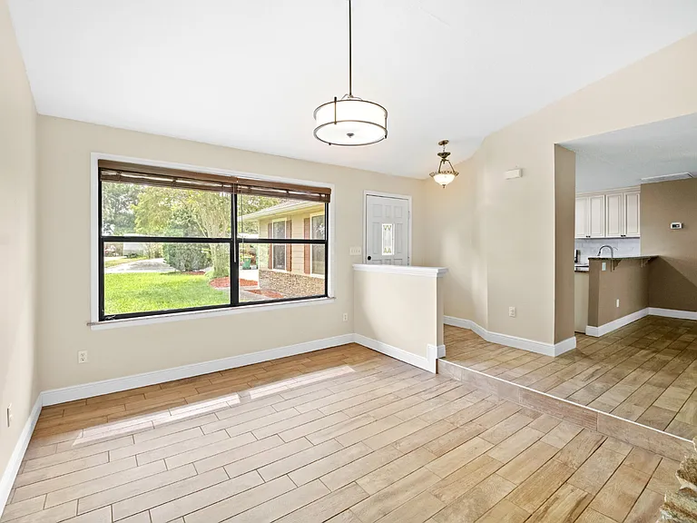 3725 Laurette Rd — Photo 6