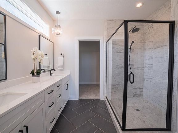 4th image of 7607 NW 95th Ct