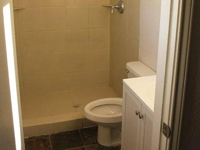 2412 Village Walk — Photo 8