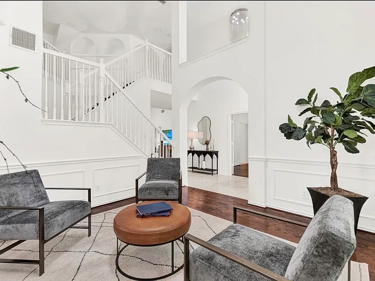 2810 Ashbury Dr #1 — Photo 6