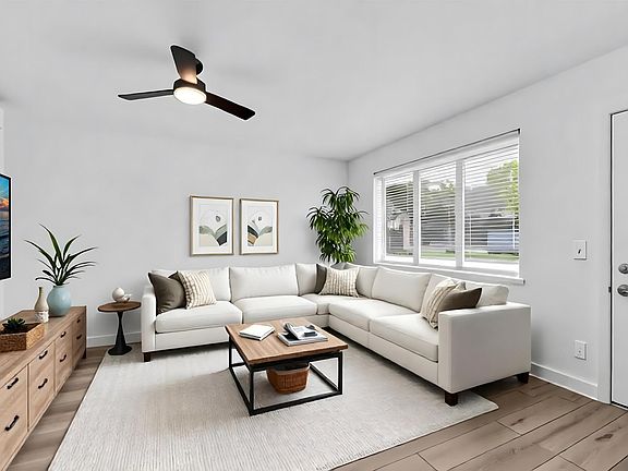 3rd image of 522 NE 78th St APT 5