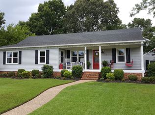 808 Tiverton Pl, Chesapeake, VA 23320