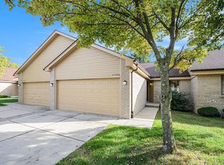 41395 Ambercrest Dr, Sterling Heights, MI 48314