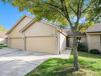 41395 Ambercrest Dr, Sterling Heights, MI, 48314