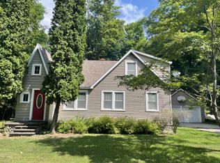 30079 E Maxton Rd, Drummond Island, MI 49726