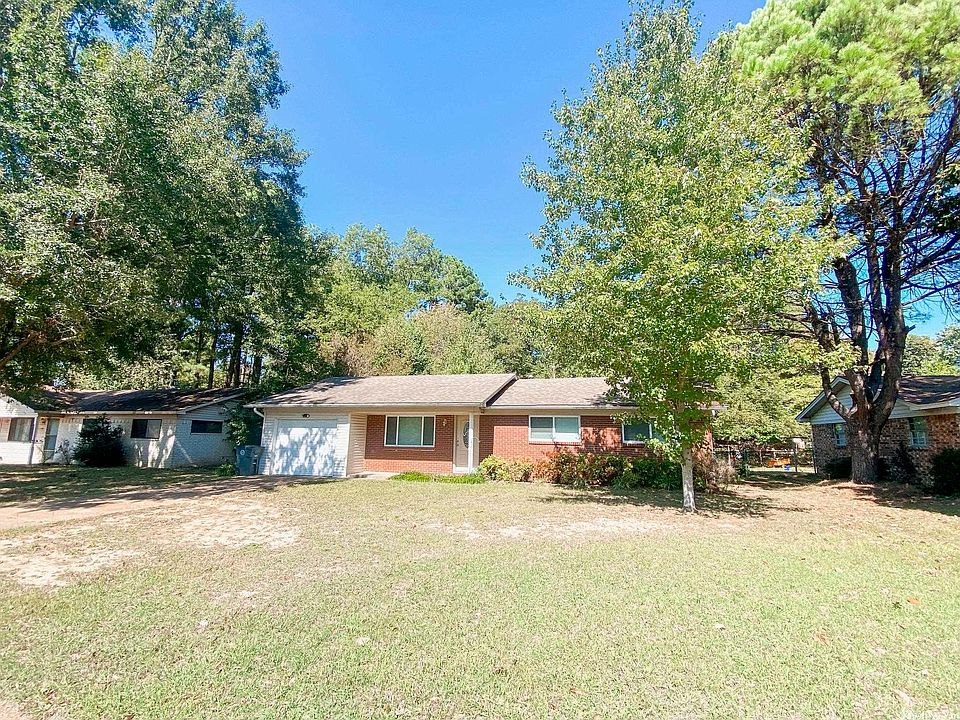 1st image of 138 Cloverdale Blvd
