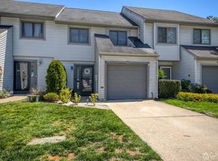 22 Lexington Cir, Matawan, NJ 07747