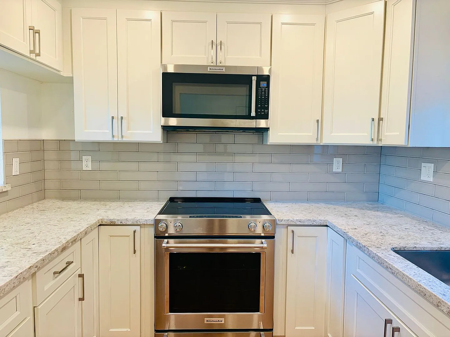 Light Filled Top Floor 2bed/2bath condo in desirable Pacheco Valle — Photo 2