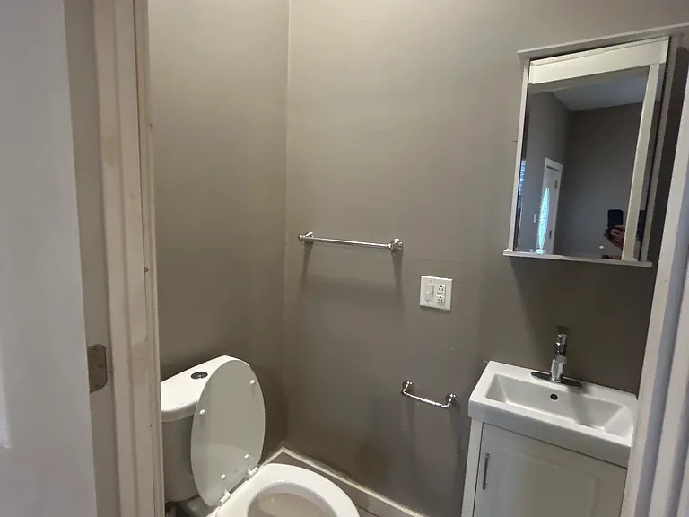 1427 Pearl St — Photo 10