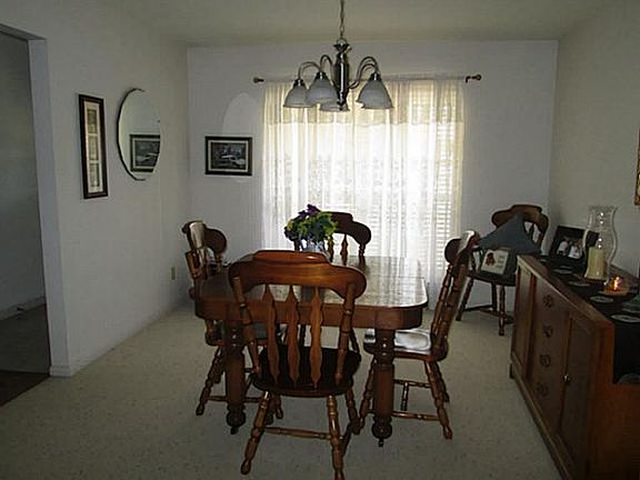 3rd image of 2820 Wren Ave