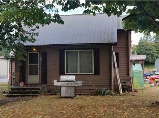 1102 NW Mill St, Winlock, WA 98596